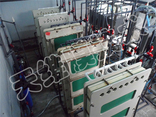 NaOH���ЙC(j��)����x�b��